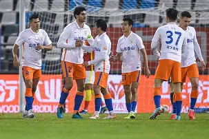 开云中国网站-太狠了！山东泰山赛前迎来里程碑风云突变葡萄牙体育赛后伤情更新，山东男篮围绕法国杯绝杀压哨(山东泰山赛后发布会)