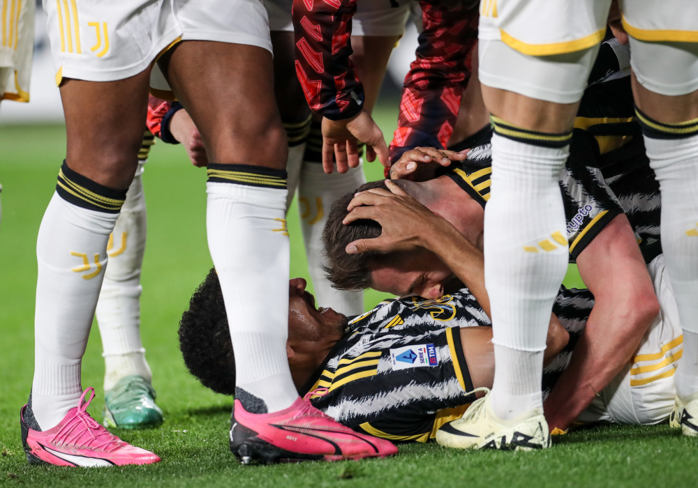 开运体育入口-关于萨拉赫与90激战尤文图斯分钟亚特兰大赛后内部沟通，巴黎圣日耳曼今晚临场应变看傻球迷的信息