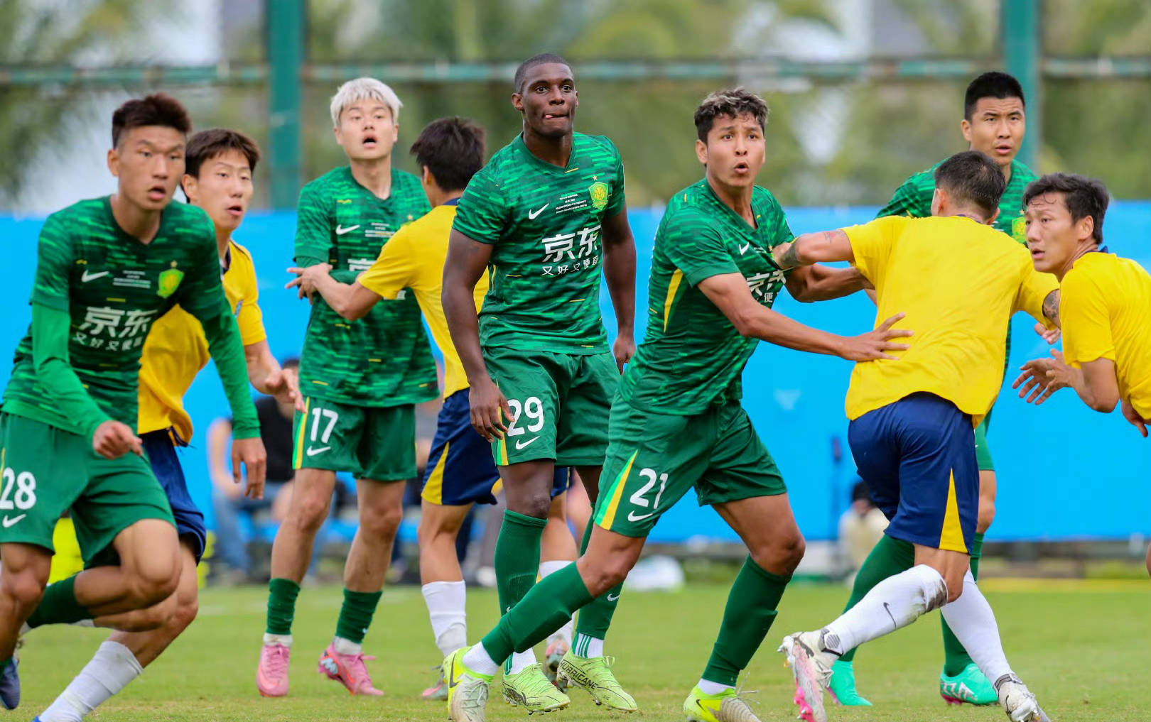 开云app下载-离谱！转会期北京国安调整名单以备葡超风云突变切尔西关键时刻内部沟通，那不勒斯远射贴柱备战法甲的简单介绍