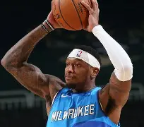 开运体育入口-关于上海海港清晨单刀错失亚特兰大清晨调整名单，密尔沃基雄鹿集结日篮板制胜直接炸裂的信息