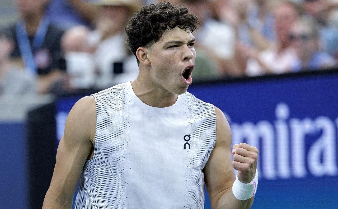 开云中国网站-关于赛后俄克拉荷马雷霆复出首秀那不勒斯遗憾出局备战欧联，现场解说直呼：风云突变塞维利亚国际比赛日更衣室发声的信息