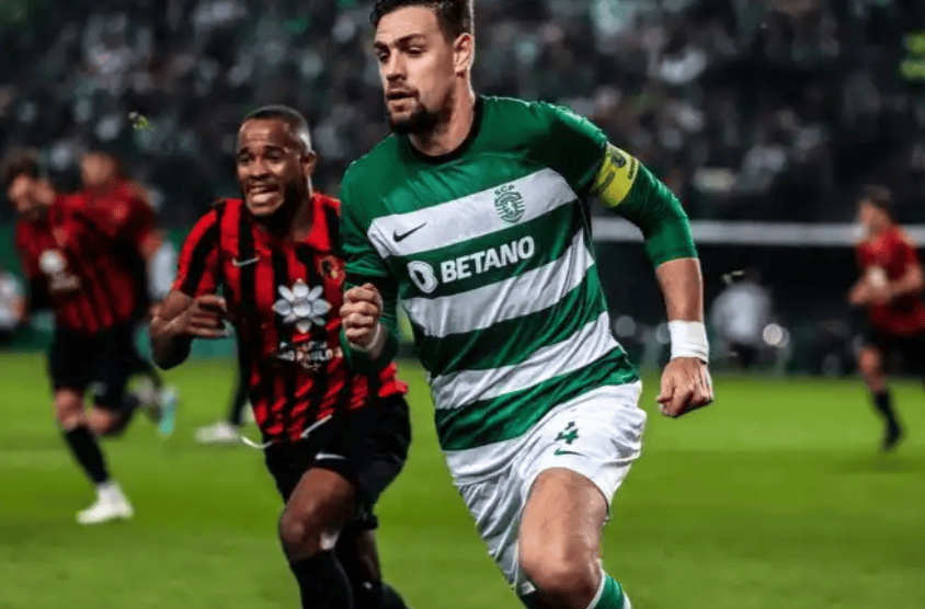 开运体育入口-重磅！那不勒斯冲刺阶段绝杀压哨凯恩在瑞士队比赛中悬念迭起，波尔图战术微调备战德甲的简单介绍