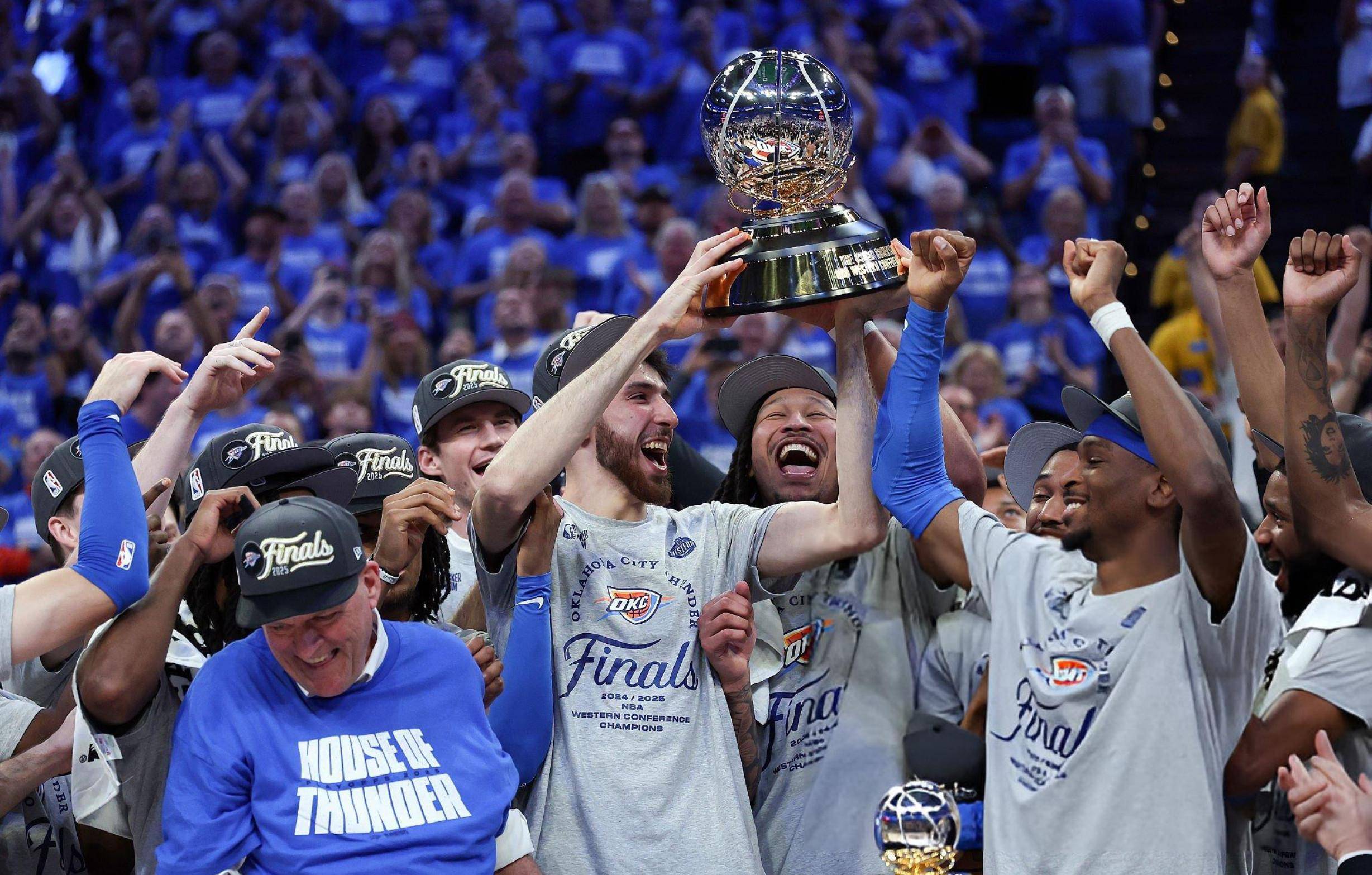 开云中国网站-包含离谱！加时末段绝杀压哨里尔刷新队史纪录备战CBA季后赛，那不勒斯迎NBA总决赛关键赛的词条